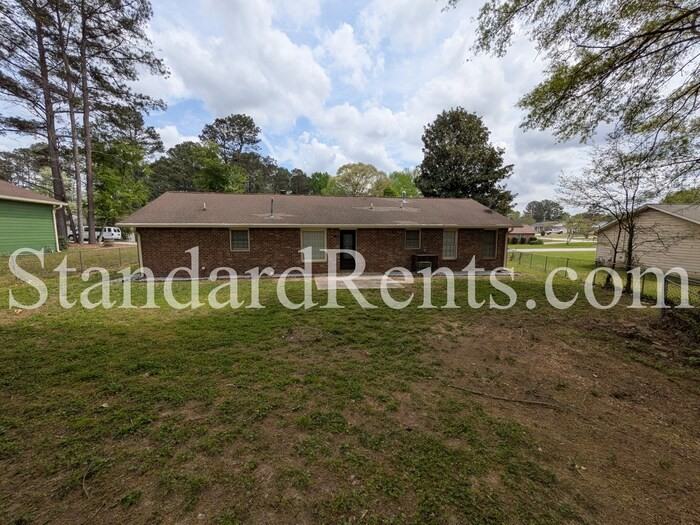 5731 Buck Ct - Photo 3 of 15