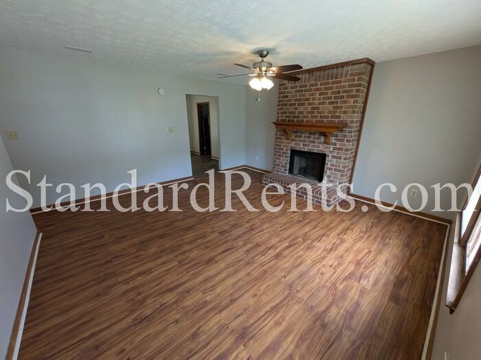 5731 Buck Ct - Photo 5 of 15