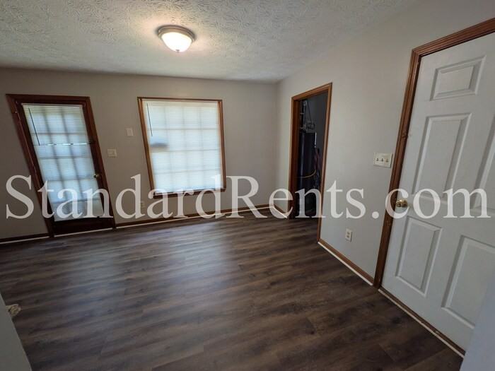 5731 Buck Ct - Photo 6 of 15