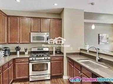 8108 Oakview Cir N - Photo 3 of 14