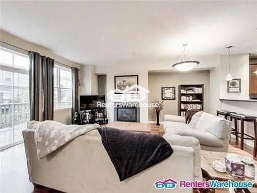 8108 Oakview Cir N - Photo 5 of 14