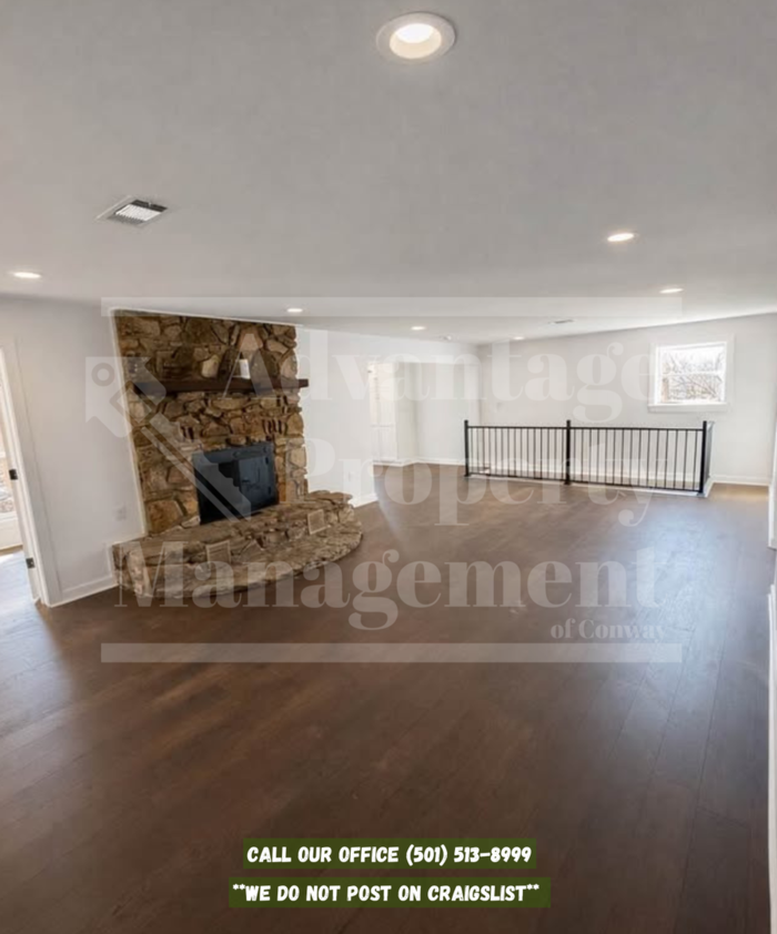 3237 College Ave - Photo 3 of 9