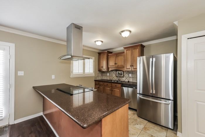 404 Woodcrest Way - Photo 6 of 16