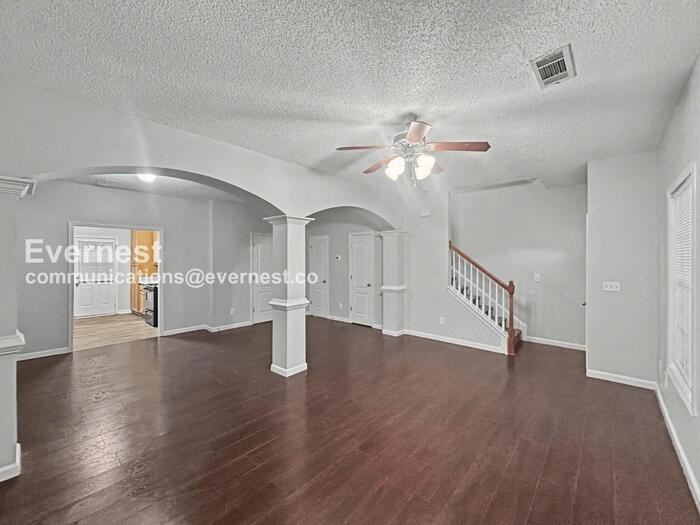 8612 Thomas Rd - Photo 5 of 24