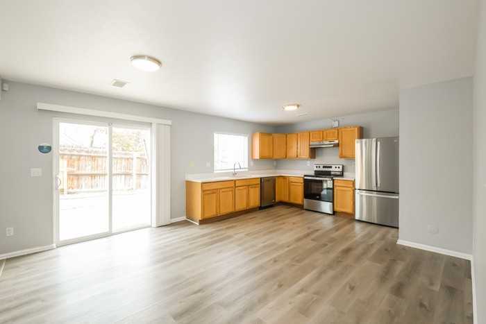 4804 Lisbon St - Photo 6 of 17