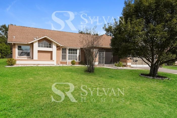 11013 Little St - Photo 2 of 16