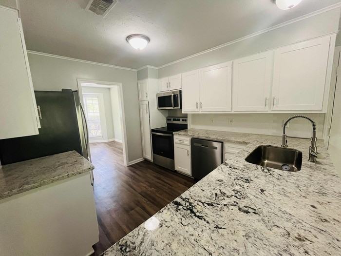 1345 Stanton Dr - Photo 2 of 33