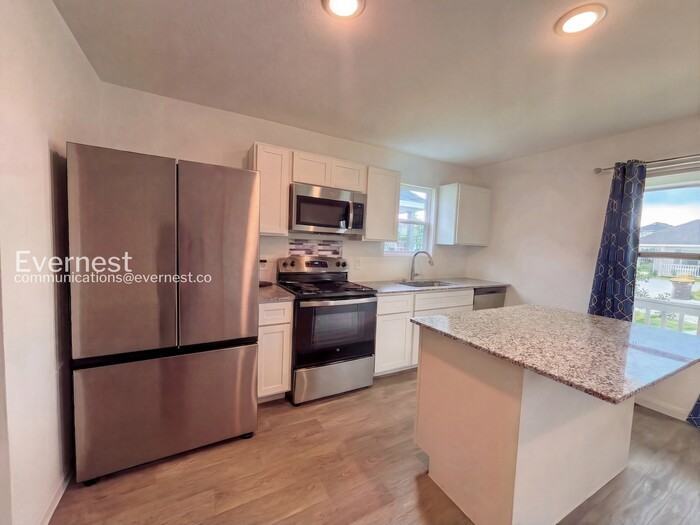 16435 Valerie Marie Pl - Photo 2 of 24