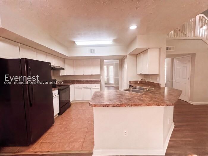 710 Timbergrove Dr Sw - Photo 2 of 30