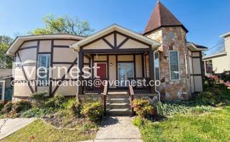 featured image of 2102 Vine St