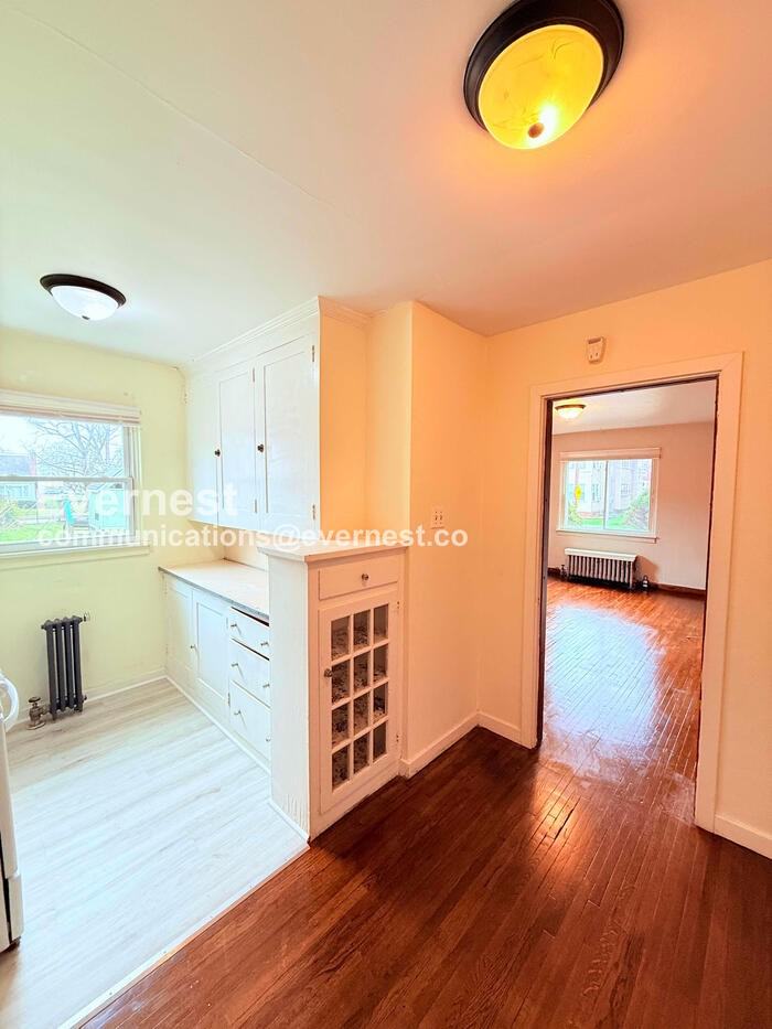 3812 Drexel Dr #2 - Photo 6 of 23