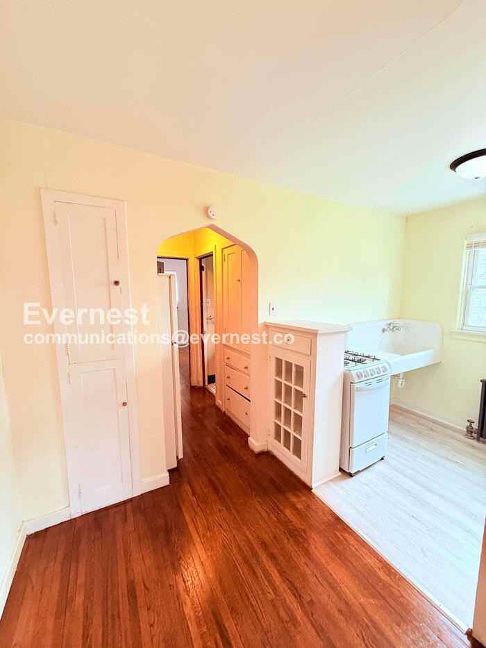 3812 Drexel Dr #2 - Photo 7 of 23