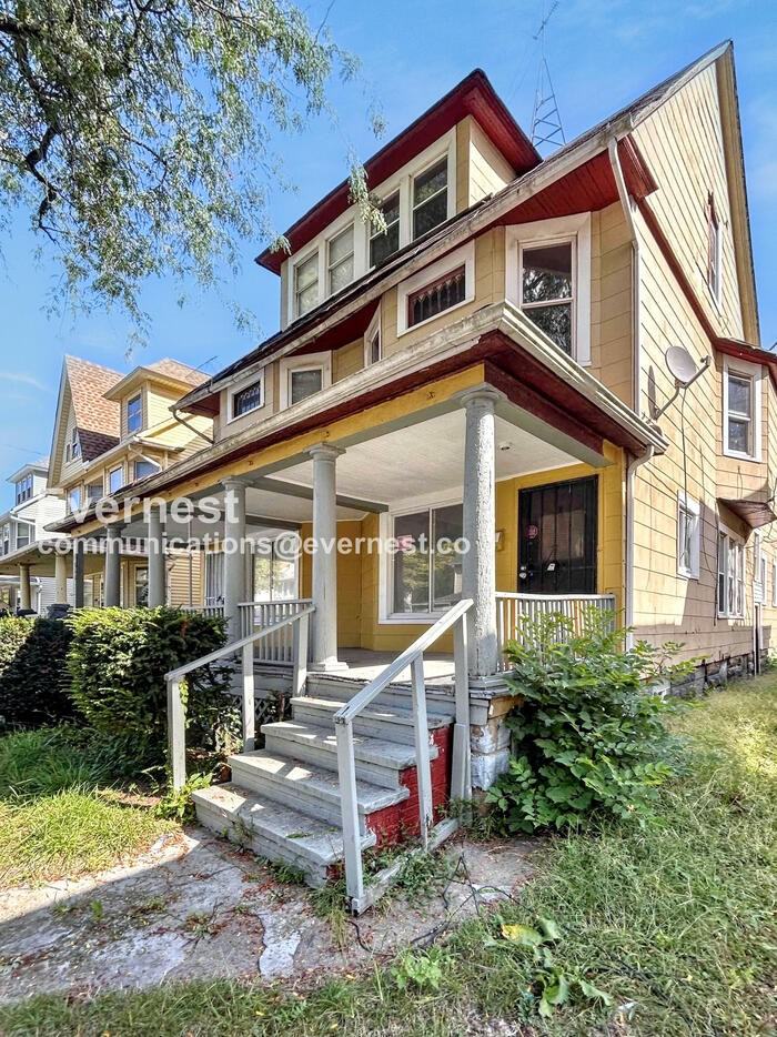 2213 E 82nd St - Photo 2 of 24