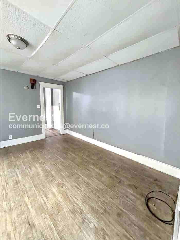 2213 E 82nd St - Photo 7 of 24