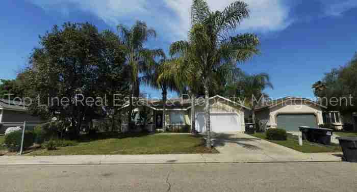 2008 E Douglas Ave