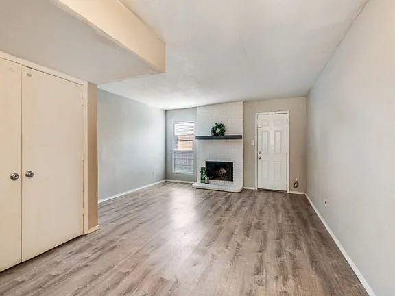 7500 Chapin Rd #C102 - Photo 4 of 14