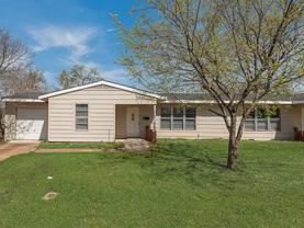 165 Eisenhower Blvd #A - Photo 1 of 1