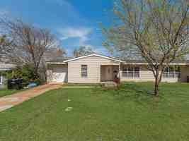featured image of 165 Eisenhower Blvd #B