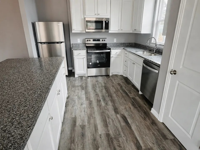 2109 Bluebonnet Ave - Photo 3 of 11