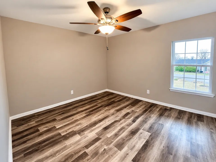 2109 Bluebonnet Ave - Photo 6 of 11