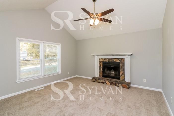 7382 Grove Wood Dr - Photo 3 of 16