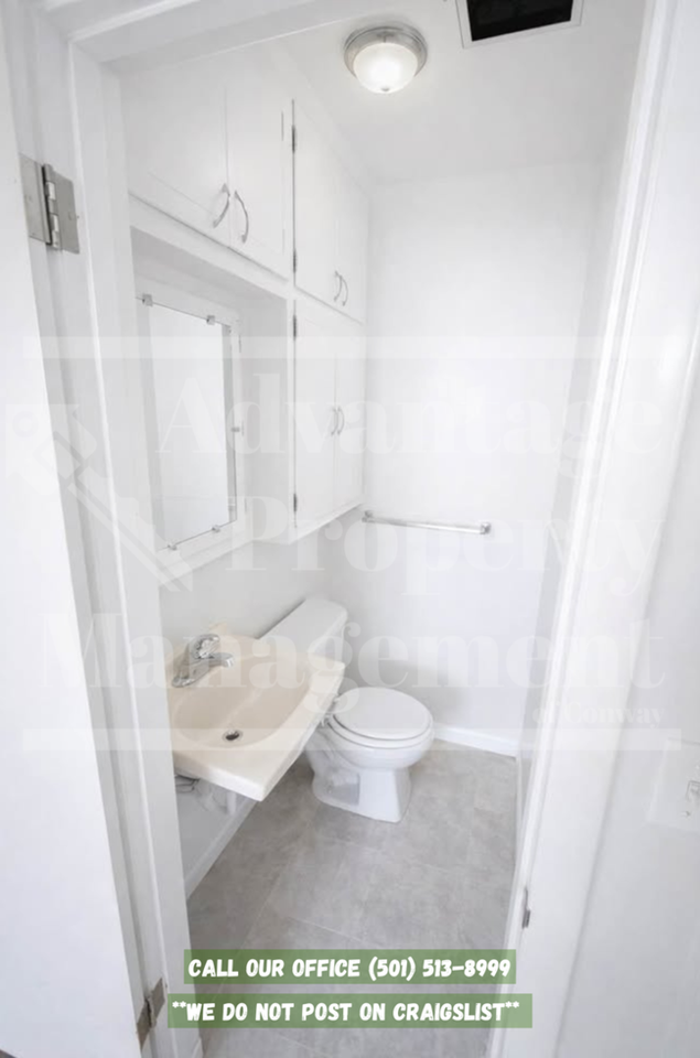 1012 Woodside Dr - Photo 7 of 9