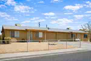 featured image of 16001 Green Hill Dr