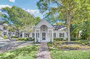 featured image of 479 S Atlanta St