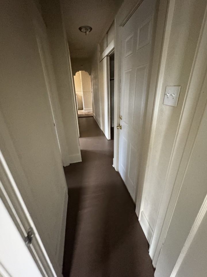 633 Brown St #4 - Photo 3 of 8