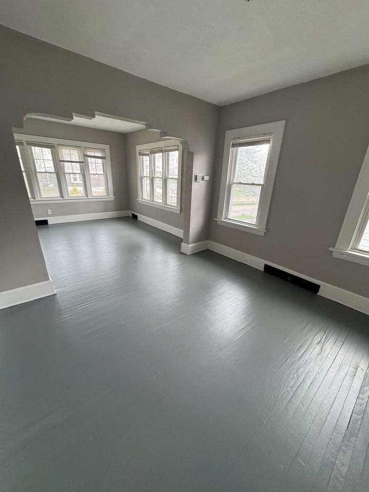 633 Brown St #3 - Photo 2 of 8