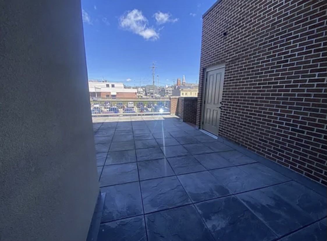 103 N Walnut St #103 - Photo 2 of 6