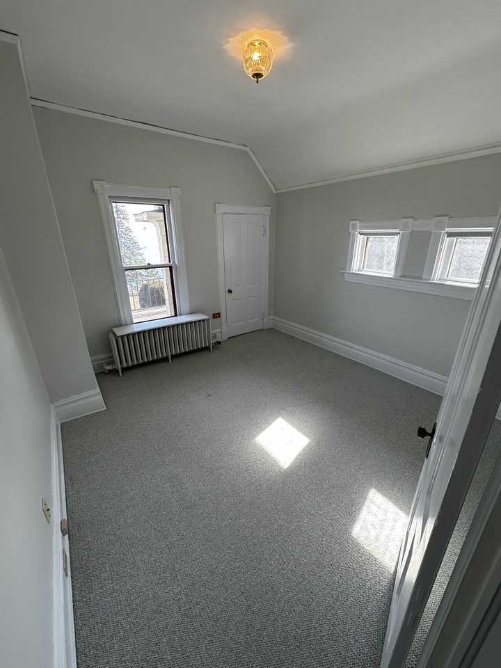 4736 London Rd #2 - Photo 7 of 11