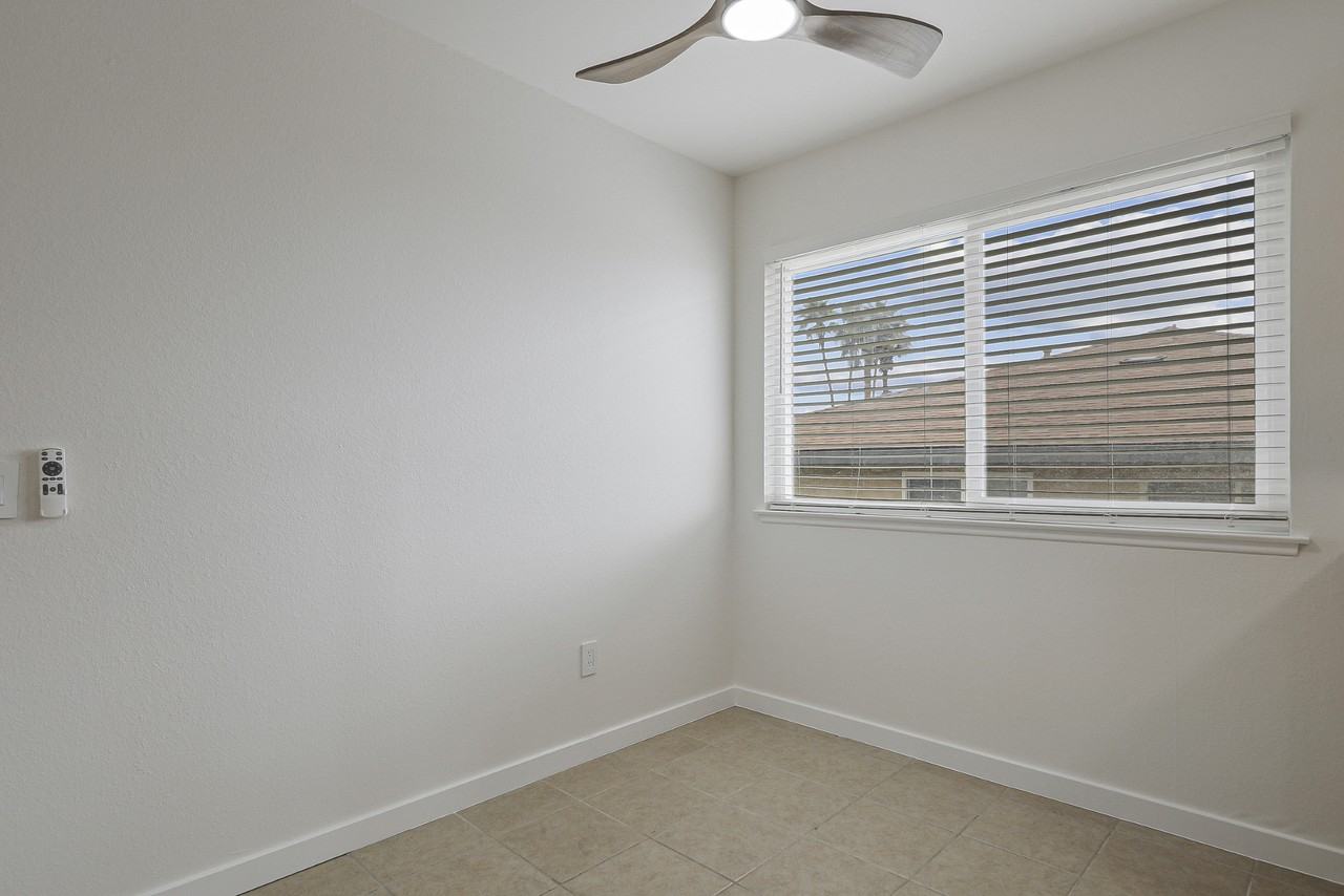 72577 Edgehill Dr #4 - Photo 7 of 18