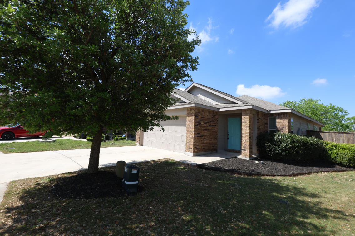 244 Circle Way #NA - Photo 3 of 23