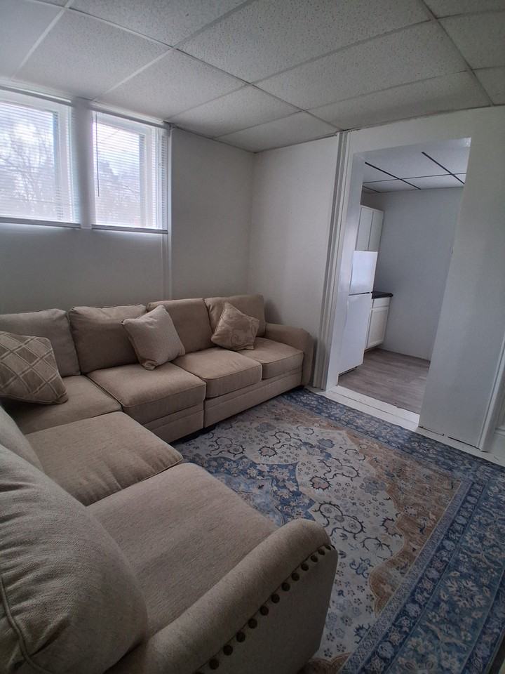 76 Silver Ln #76B - Photo 2 of 12