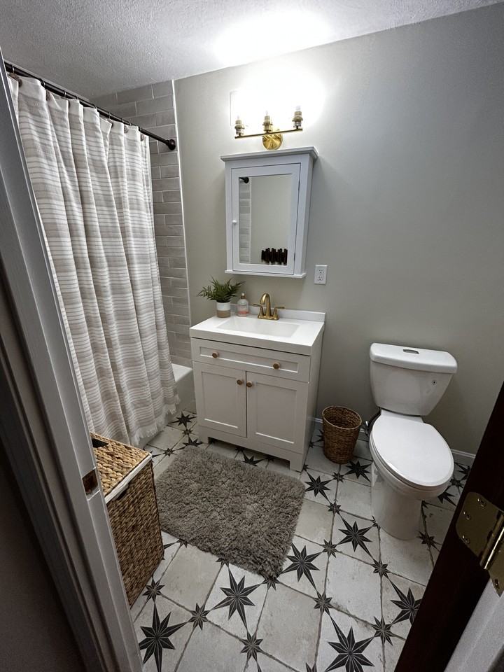 163 Center St #23 - Photo 3 of 4