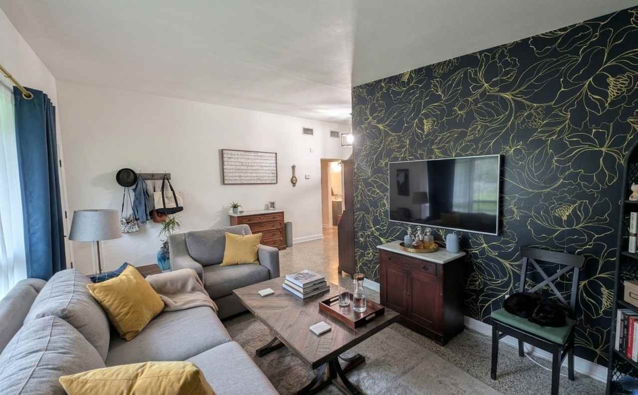 3020 Oxford St #NA - Photo 2 of 11