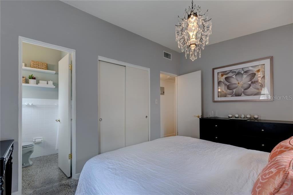 3020 Oxford St #NA - Photo 3 of 11