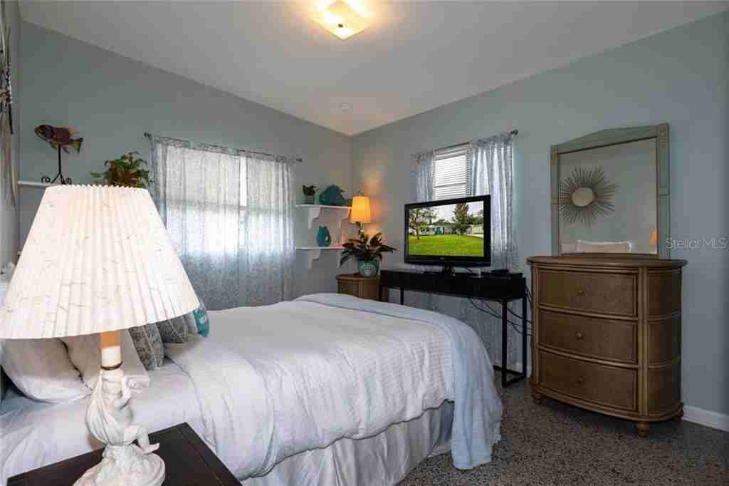 3020 Oxford St #NA - Photo 4 of 11