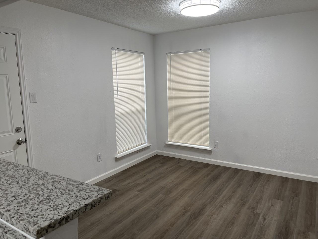 2233 Chase Ct #2233 - Photo 3 of 13