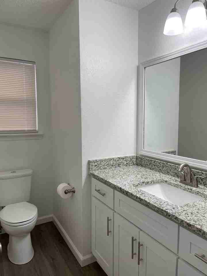 2233 Chase Ct #2233 - Photo 5 of 13