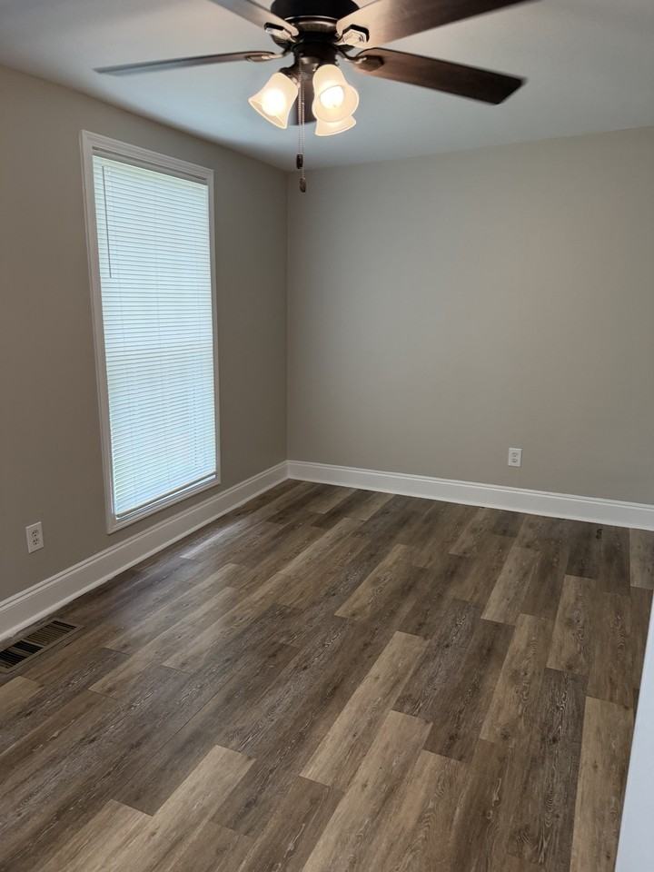 2474 Batavia St #NA - Photo 4 of 7