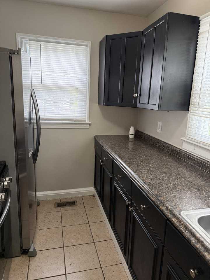 2474 Batavia St #NA - Photo 5 of 7