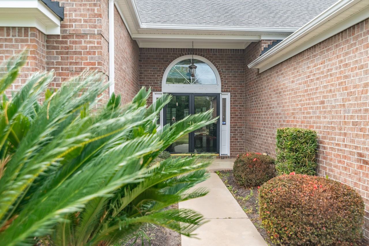 338 Camden Cir #NA - Photo 4 of 50