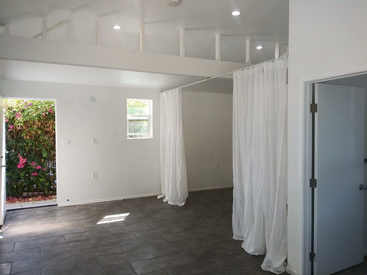 6943 Balcom Ave #NA - Photo 4 of 9