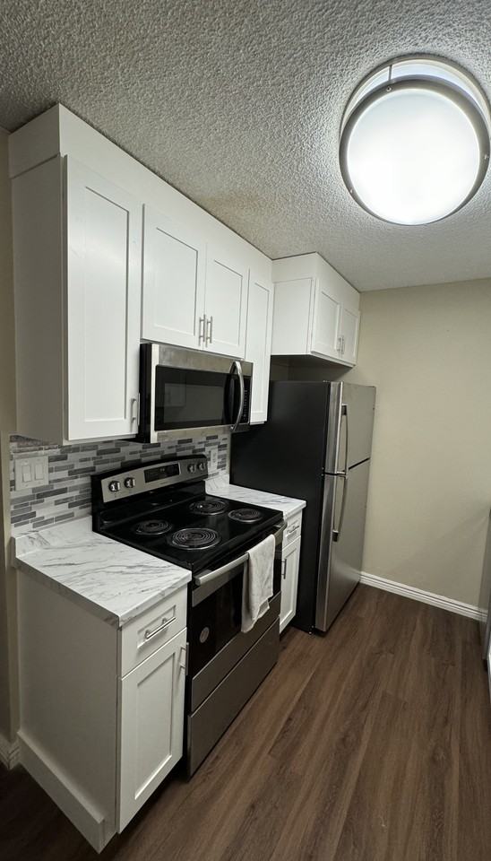 998 W Beaver Creek Blvd #A109 - Photo 2 of 15