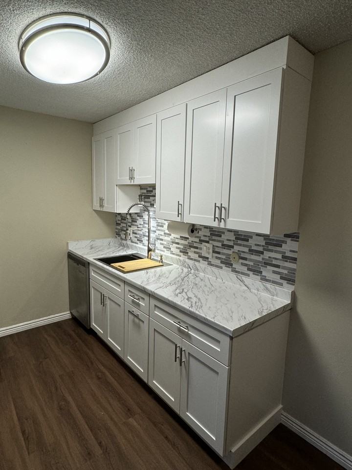 998 W Beaver Creek Blvd #A109 - Photo 3 of 15