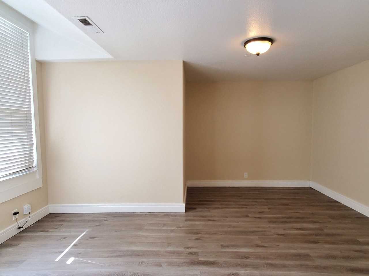 694 S 2nd St #04 - Photo 2 of 5