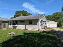 featured image of 4322 Doncaster Dr