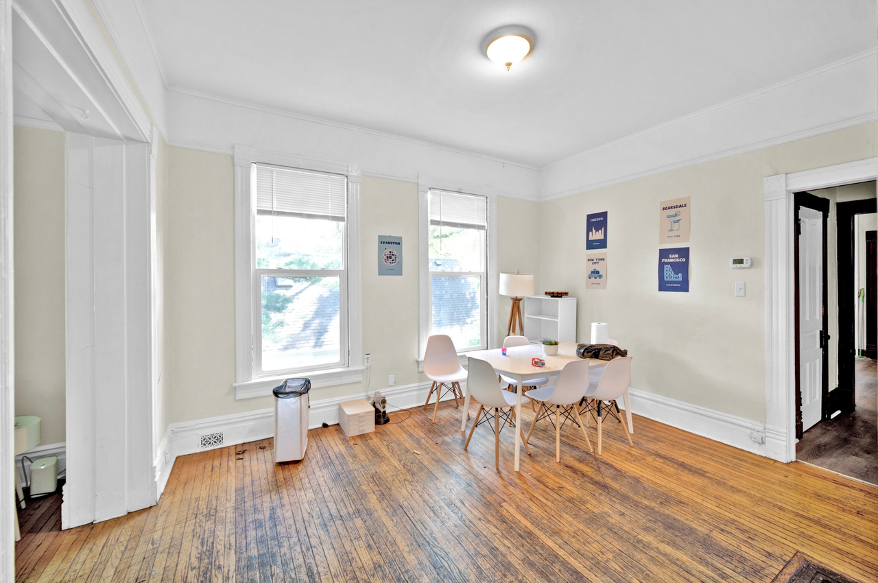 2142 Maple Ave - Photo 5 of 19